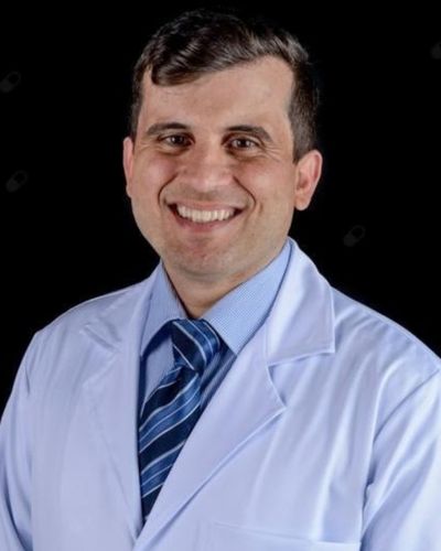 Dr. Rodrigo Siqueira.